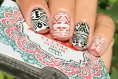 Manicura-con-estampado-etnico-14