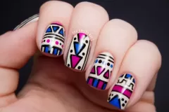 Manicura-con-estampado-etnico-23