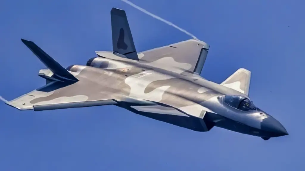 China: J-35 — The Dragon’s New Fangs