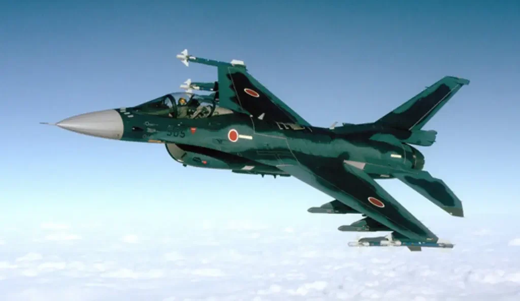 Mitsubishi F-2